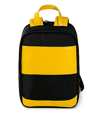 Yellow backpack image editing - Color Clipping