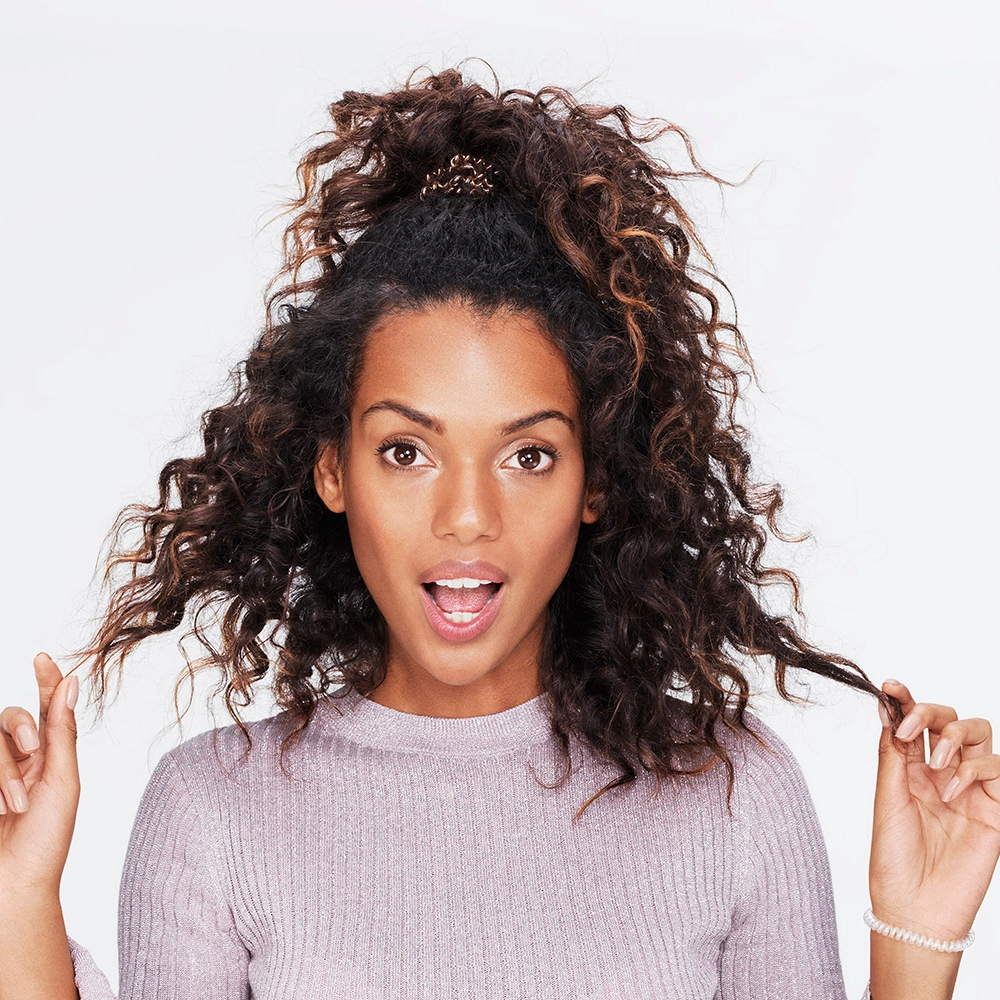 Professional hair masking service for curly hair background removal