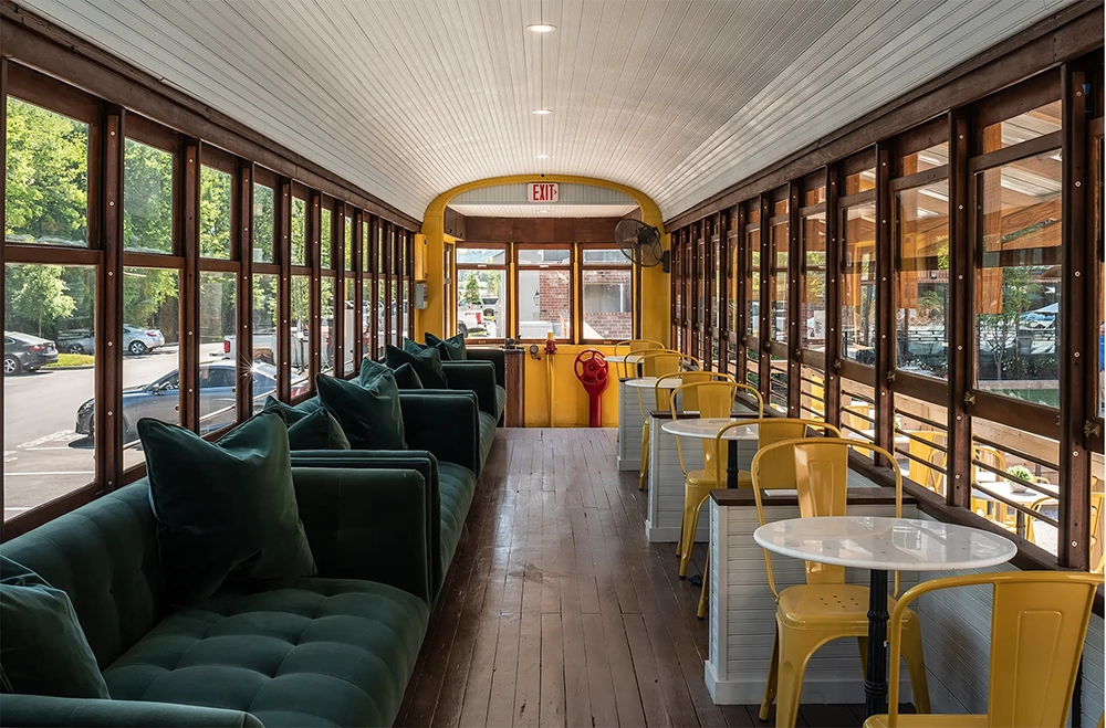 Edición profesional de fotografías inmobiliarias para diseño de interiores.