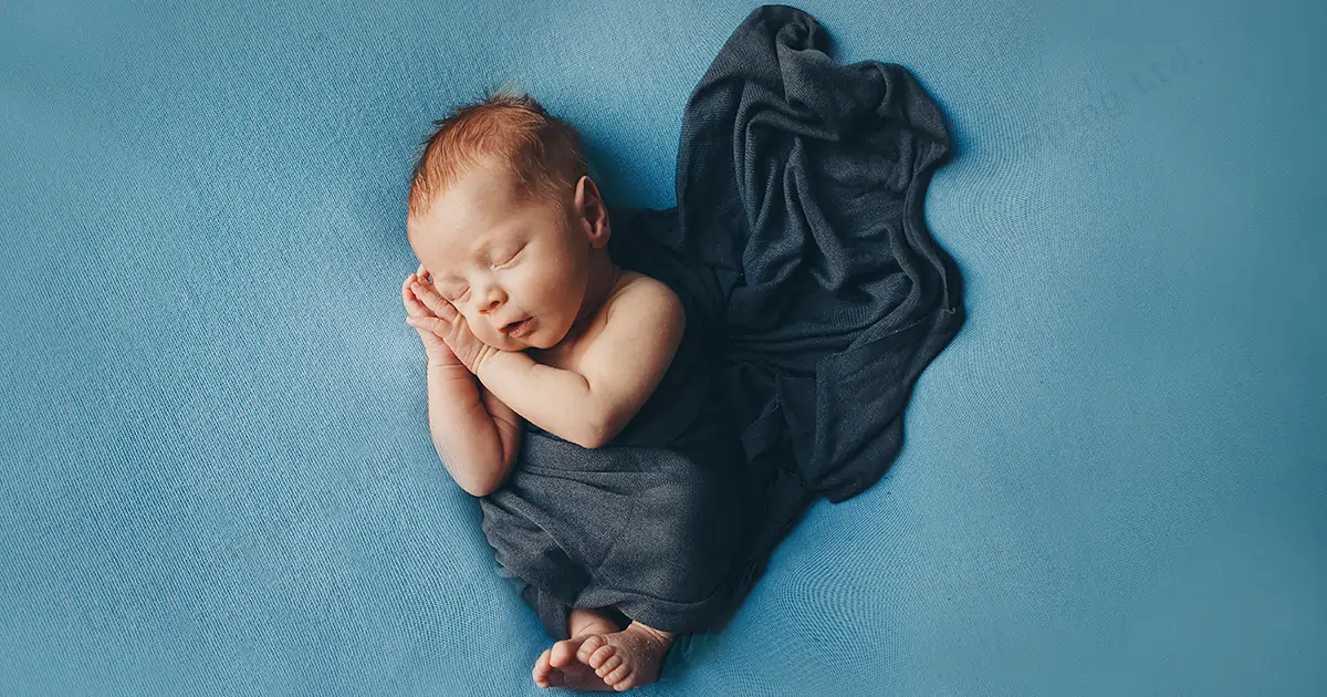Foto's van pasgeborenen bewerken om er zelfs een schattige functieafbeelding van te maken
