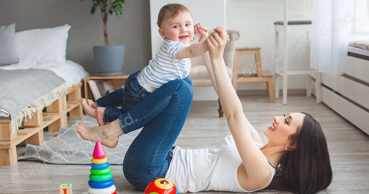 Le 15 migliori idee e pose creative per il servizio fotografico di mamma e figlio. Immagine in primo piano